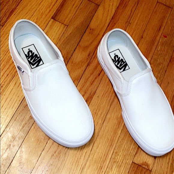white slip on vans size 5